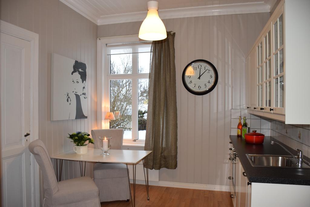 Dosen Gard Hotel Luster Room photo