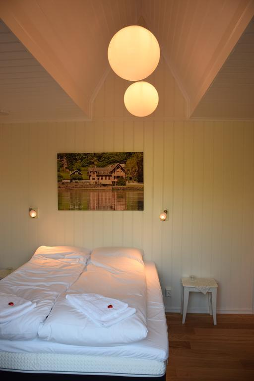 Dosen Gard Hotel Luster Exterior photo
